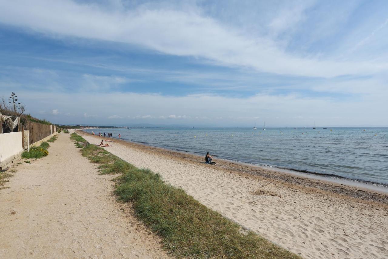 Appartements Acces Prive Plage De La Bergerie Hyères المظهر الخارجي الصورة